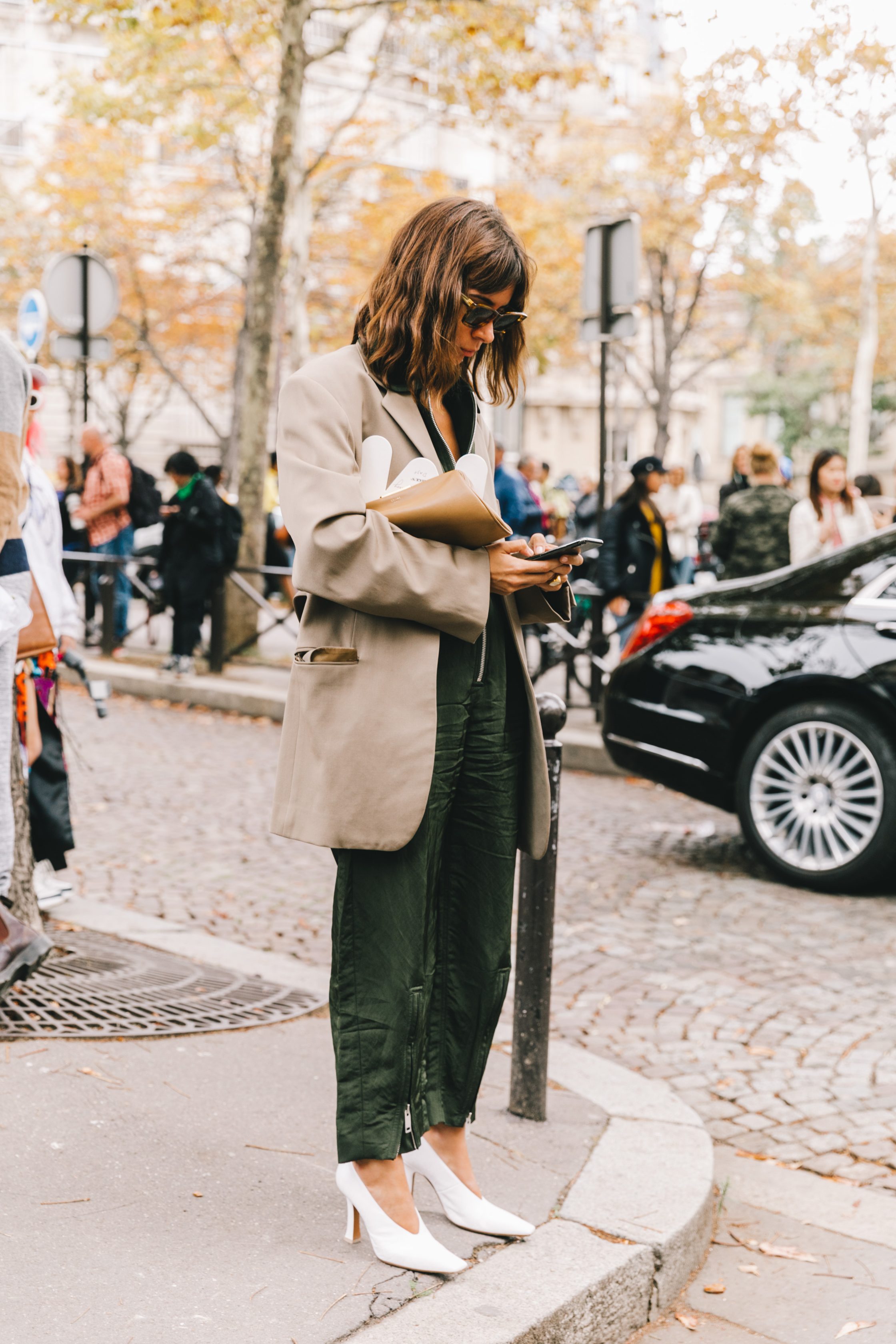 Street Style at Paris Fashion Week 19 by Collage Vintage