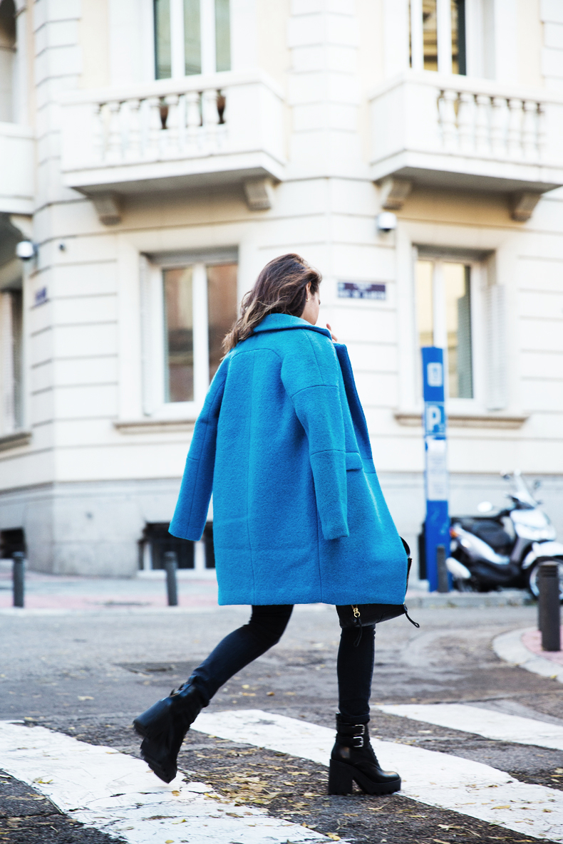 Blue_Coat-Carpe_Diem_Sweatshirt-Black_Booties-Street_Style-Collage_Vintage-Outfit-57