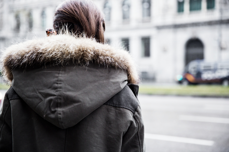 Sweatshirt-Leather_Pants-Parka_Kookai-Style-Chained_Boots-Collage_Vintage-Street_Style-Outfit-35