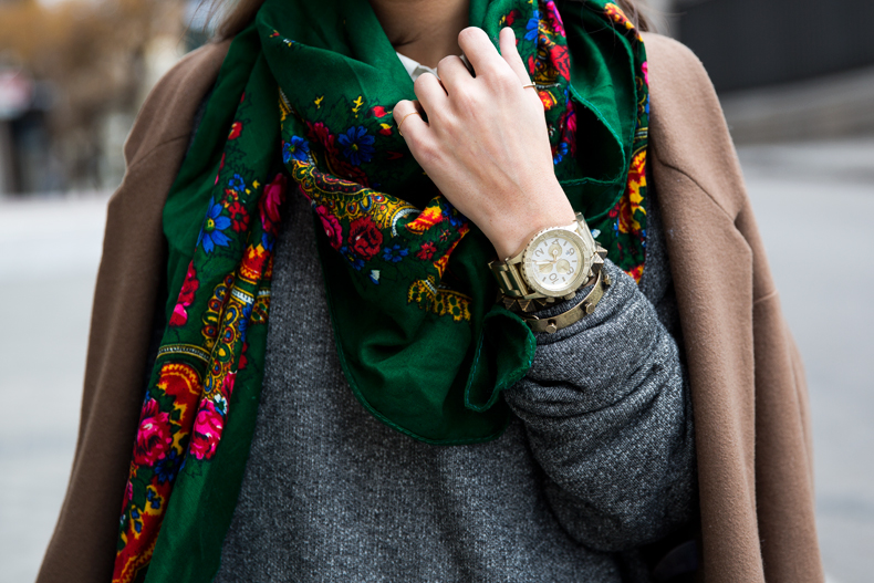 Loafers-Buylevard-Camel_Coat-Sweatshirt-Floral_Scarf-Style-Outfit-16