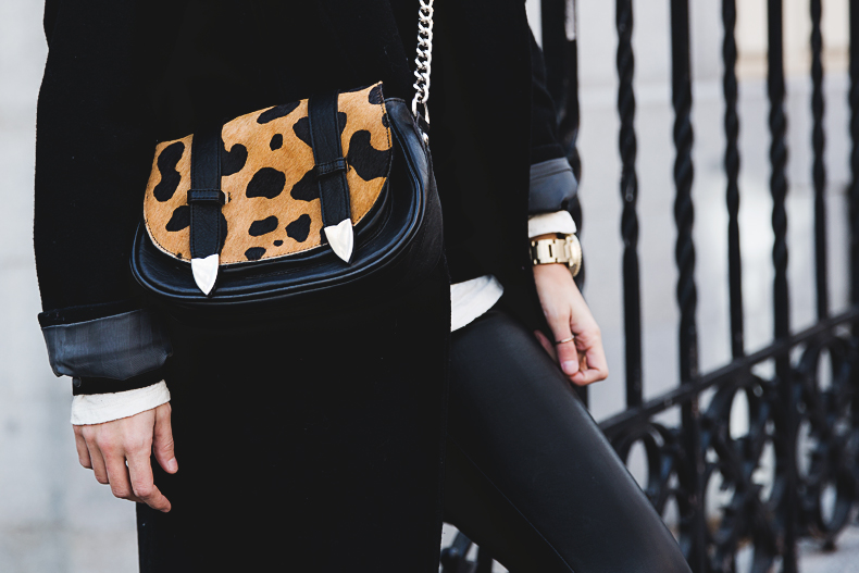 Black_Outfit-Sneakers-Nike-Leopard_Bag-SuShi_Bags-Outfit-Street_Style-Collage_Vintage-31