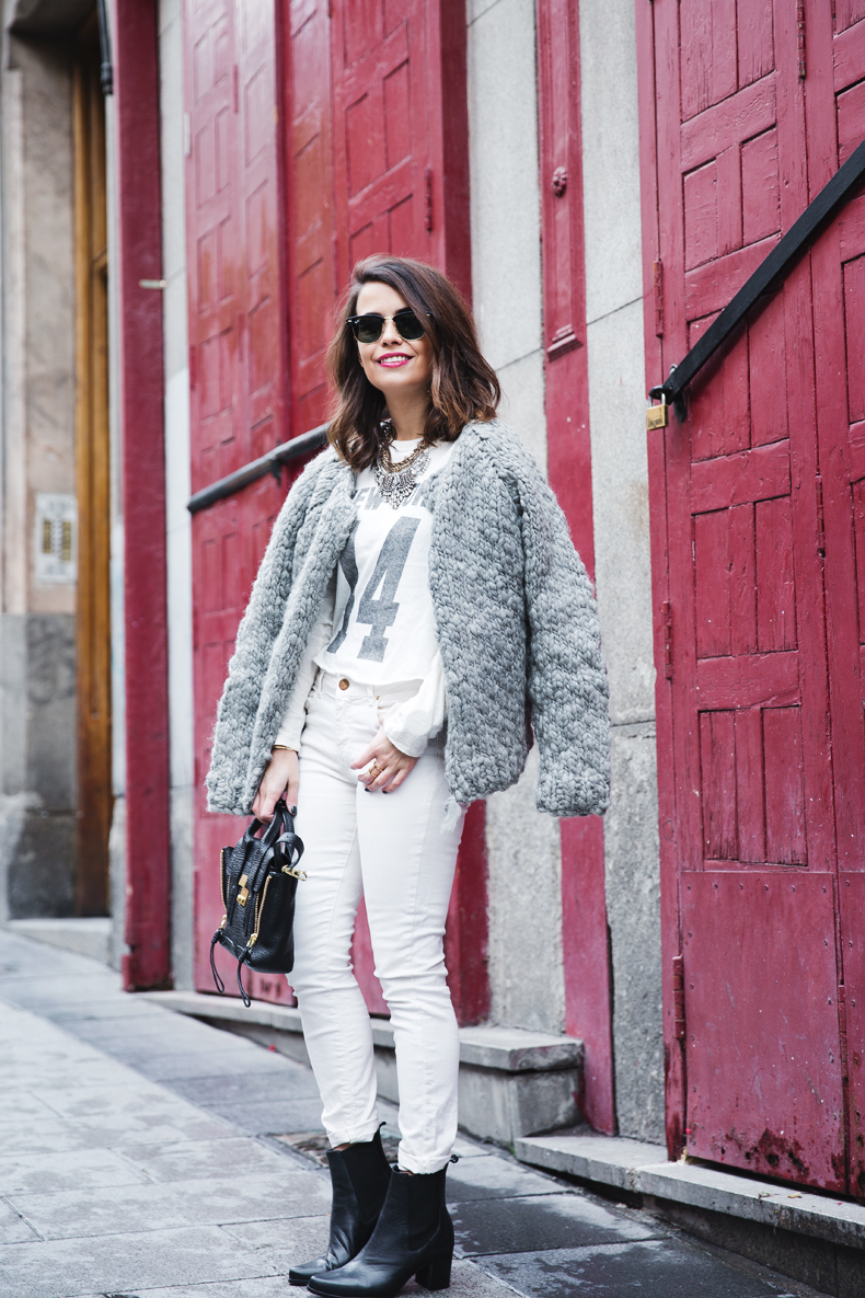 Cozy_Cardigan-Girissima-White_Outfit-Winter-Street_Style-Collage_Vintage-2