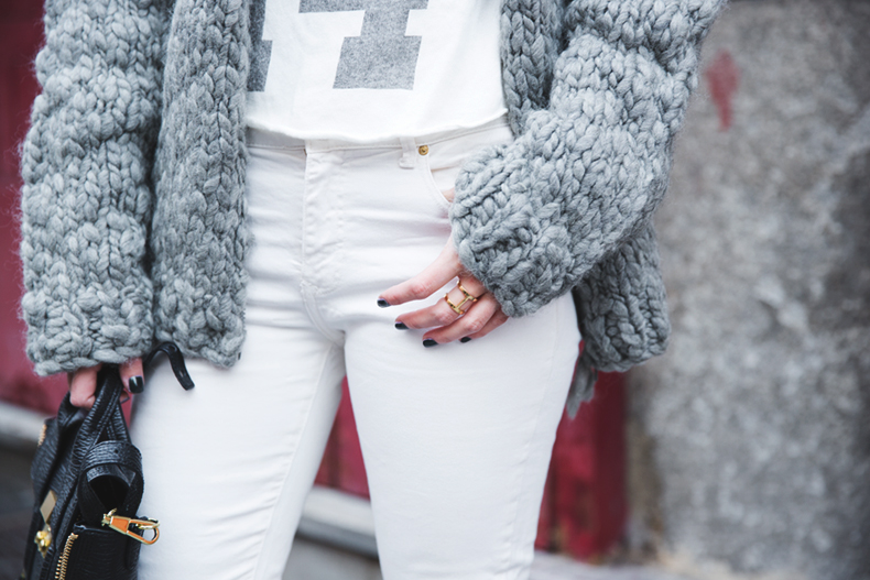 Cozy_Cardigan-Girissima-White_Outfit-Winter-Street_Style-Collage_Vintage-31