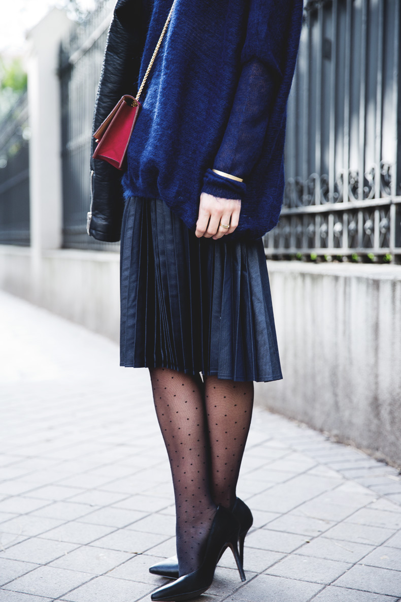 Midi_Skirt-Blue_Black_Mix-Titamad-Street_Style-outfit-7