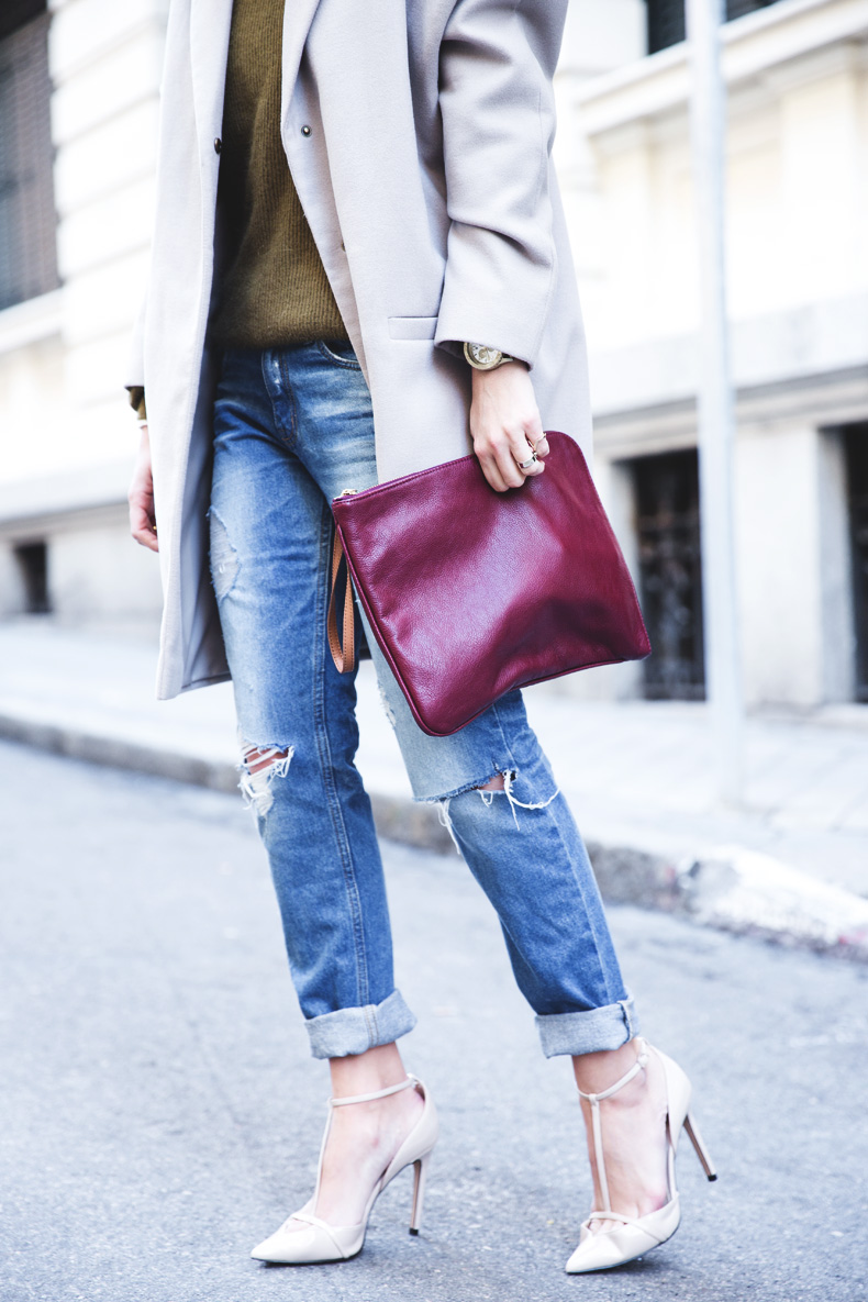 Pearls_Necklace-Ripped_Jeans-Olive_Clothing-Street_Style-Outfit-20