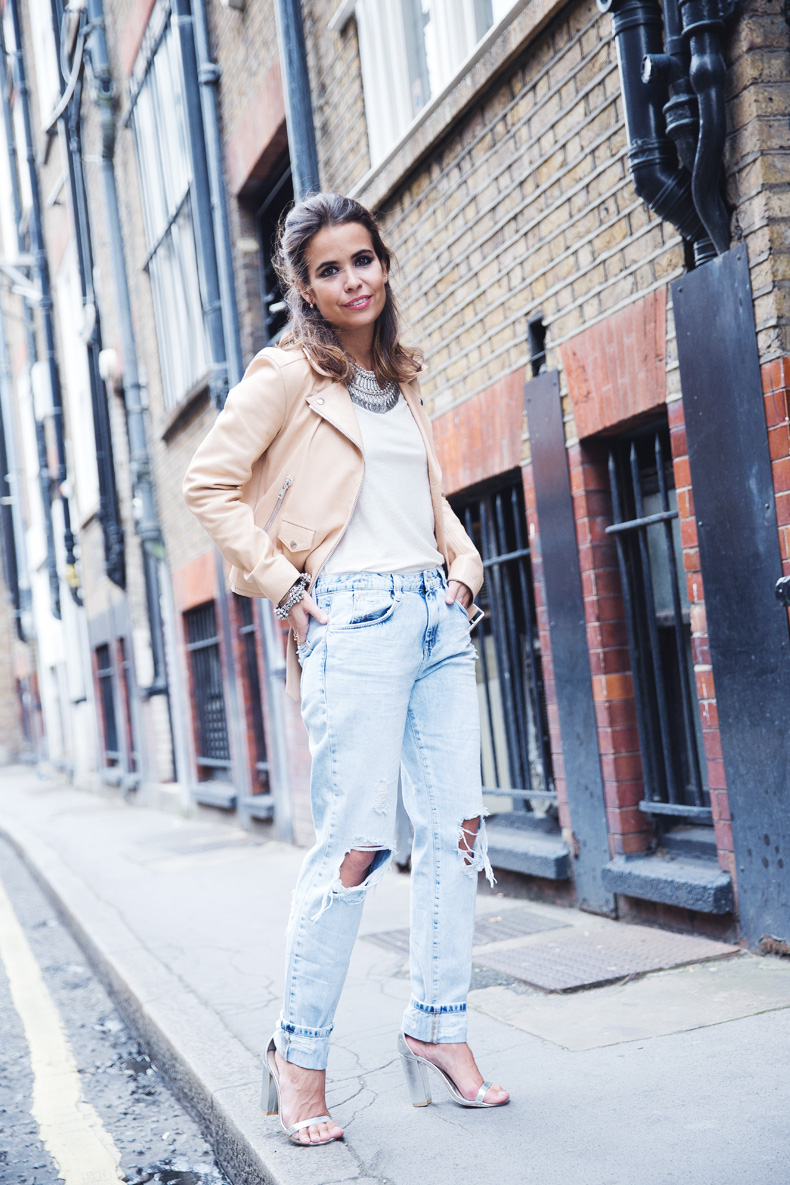 Biker_Jacket-Sandro_Paris-Ripped_Jeans-London-Travels-Outfit-19