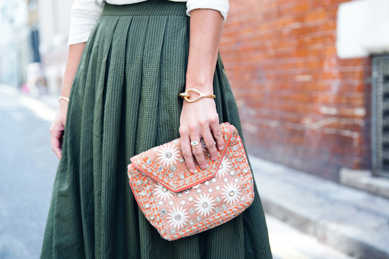 Midi_Skirts-Lace_Up_Sandals-Antik_Batik_Clutch-Outfit-London-33