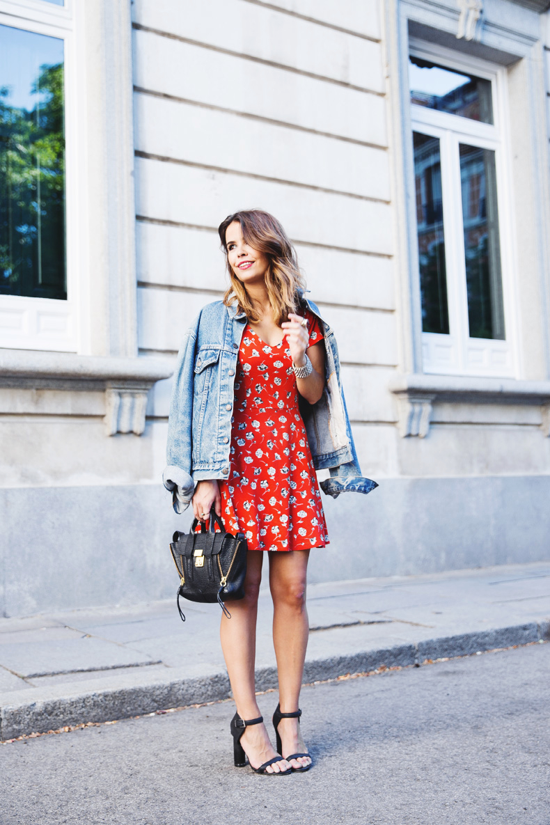 Floral_Dress-Topshop-Denim_Jacket-Street_Style-Outfit-7