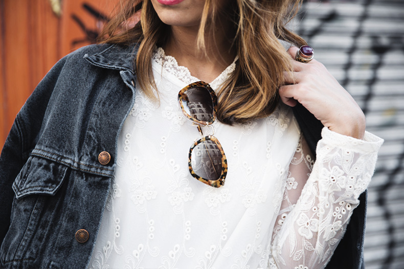 Vintage-Denim_Jacket-Lace_Dress-Olive_Clothing-Clare_Vivier-Leopard-Outfit-Street_Style-41