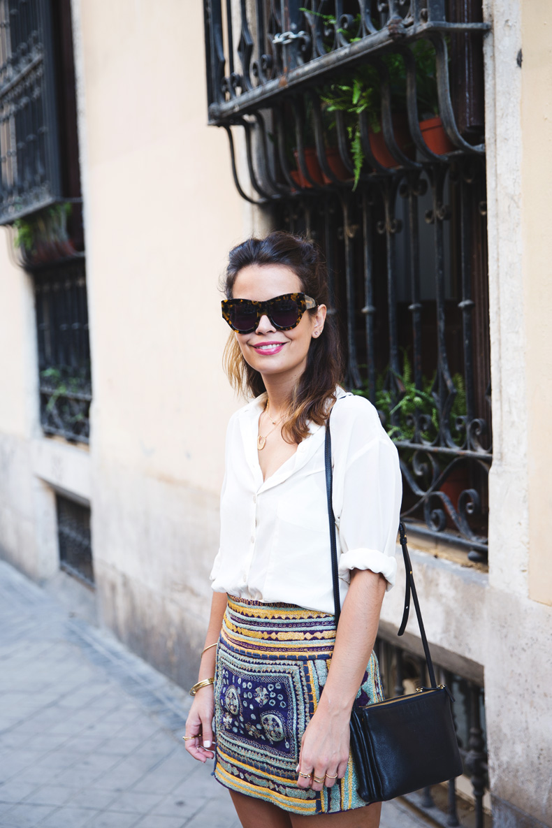 Superga_X_Man_Repeller-Yellow_Sneakers-Beaded_Skirt-Maria_Pascual_jewels-Street_Style-Collagevintage-2