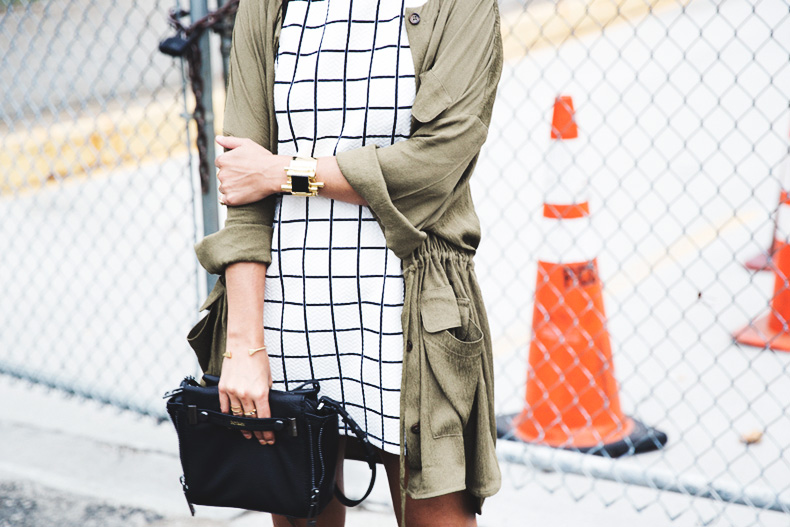 Plaid_Dress-Trench-Birks-Topshop-Back_To_Sixties-35