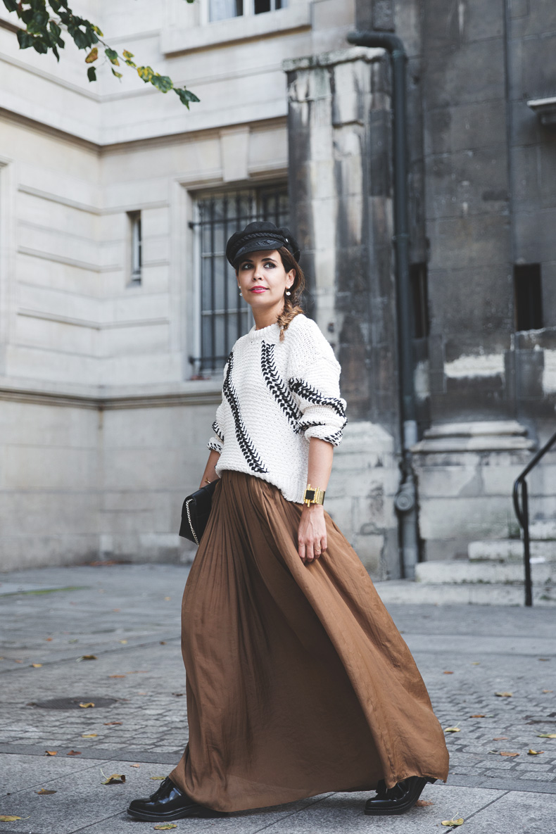 Maxi_Skirt-Outfit-Cap-Knitwear-PFW-Street_Style-12