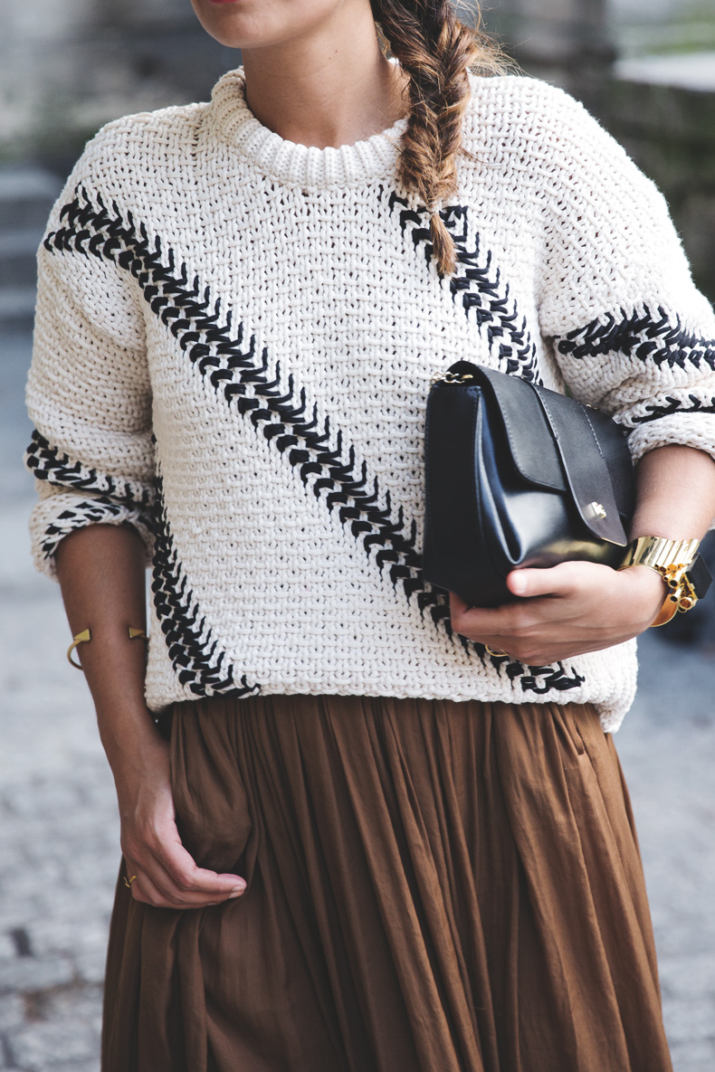 Maxi_Skirt-Outfit-Cap-Knitwear-PFW-Street_Style-8