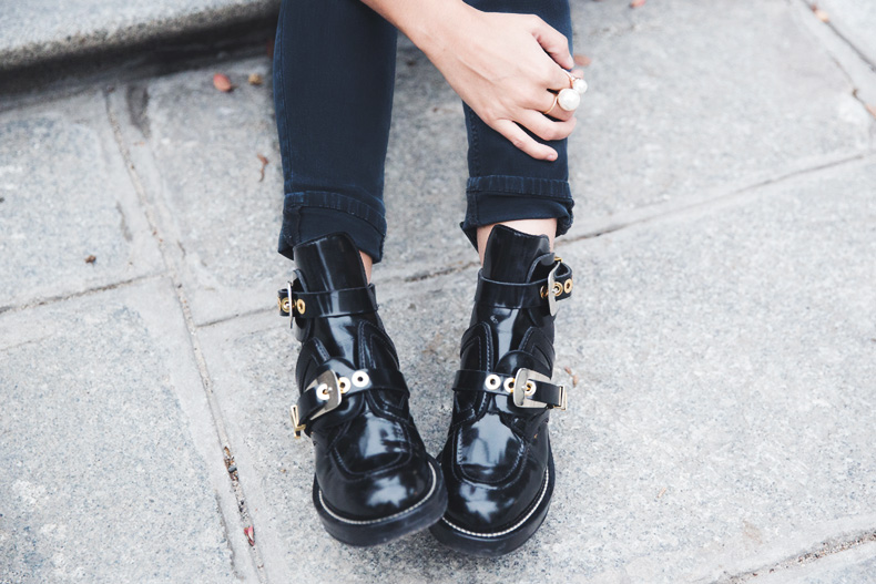 Varsity_Jersey-Black_Jeans-Balenciaga_Cut_Out_Boots-Black_Jeans-Cat_Bag-Outfit-Street_Style-54