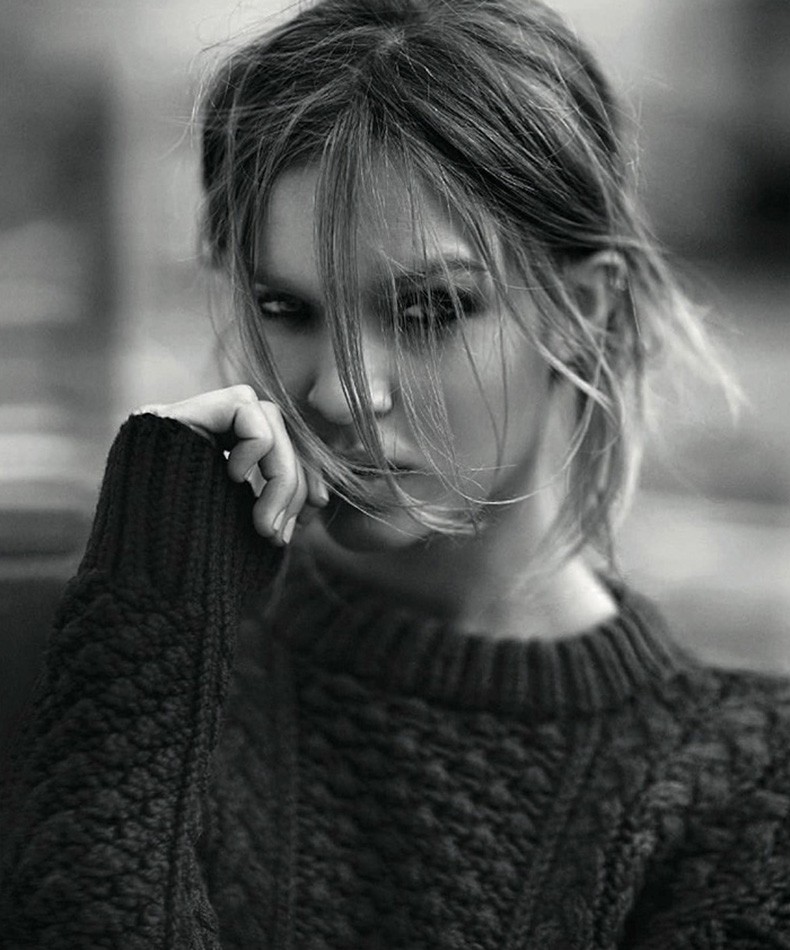 Editorial-Harpers_Bazaar_Poland-Josephine_Skriver-6