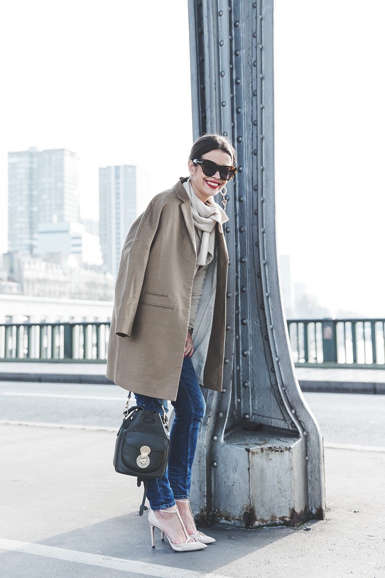 PFW-Paris_Fashion_Week-Benetton-Camel_Coat-Sweater_Scarf-Jeans-Ralph_Lauren_Bag-Street_Style-Outfit-20