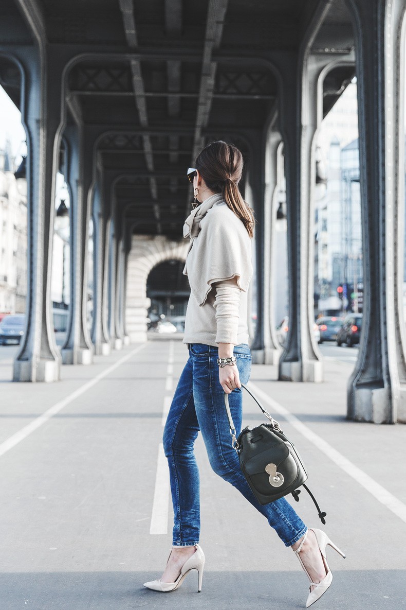 PFW-Paris_Fashion_Week-Benetton-Camel_Coat-Sweater_Scarf-Jeans-Ralph_Lauren_Bag-Street_Style-Outfit-33