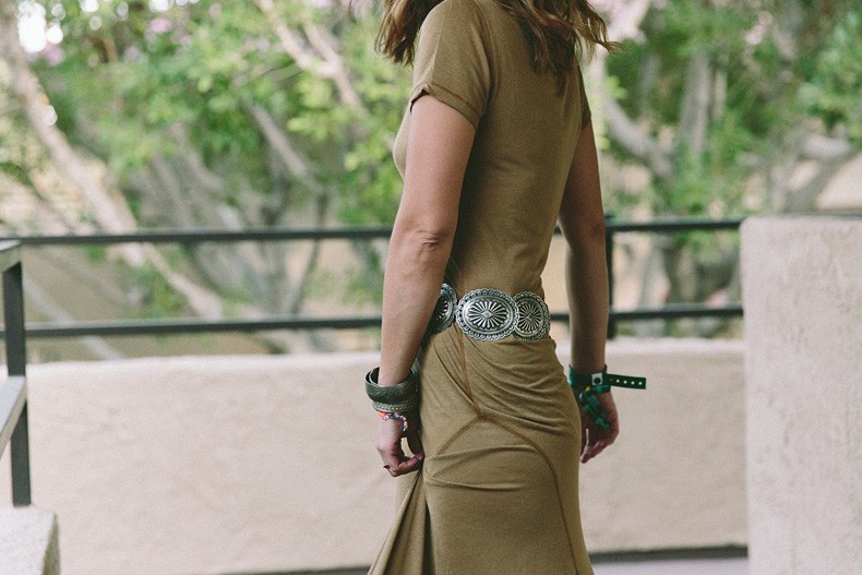 Coachella_2015-Music_Festival-Khaki_Maxi_Dress-Polo_Ralph_Lauren-Cowboy_Belt-Outfit-Street_Style-Festival_Look-42