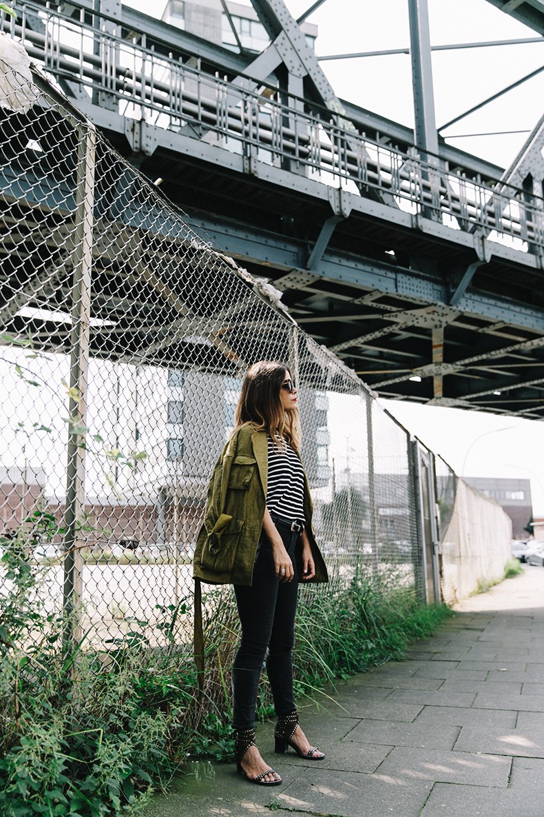 Hamburgo-Parka-Khaki-Striped_Sweater-Black_Jeans-Outfit-Collage_On_The_Road-Street_Style-32