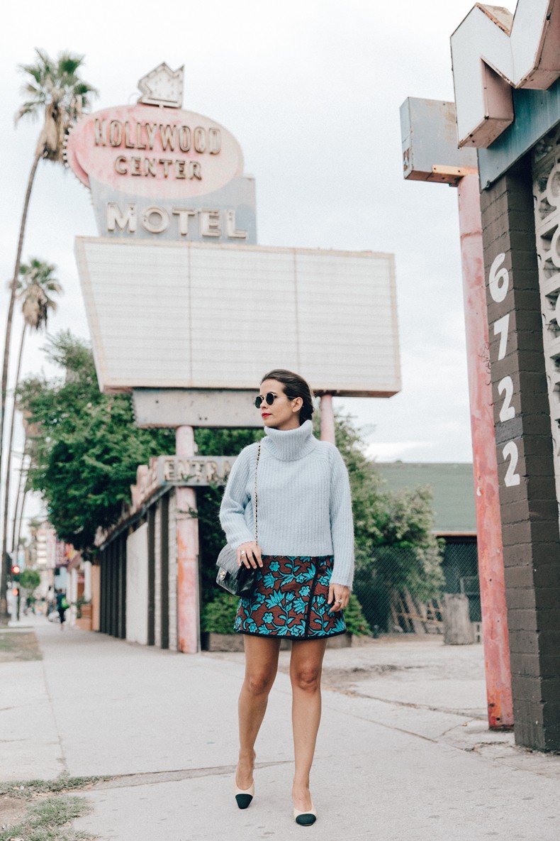 Floral_Skirt-Blue_Knit-Light_Blue-Chanel_Shoes-Chanel_Bag-Outfit-LA-4