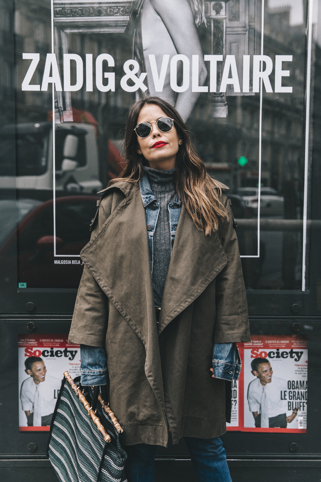 Layers-Denim_Levis-Parka-Striiped_Basket-Outfit-Celine_Boots-Street_Style-34