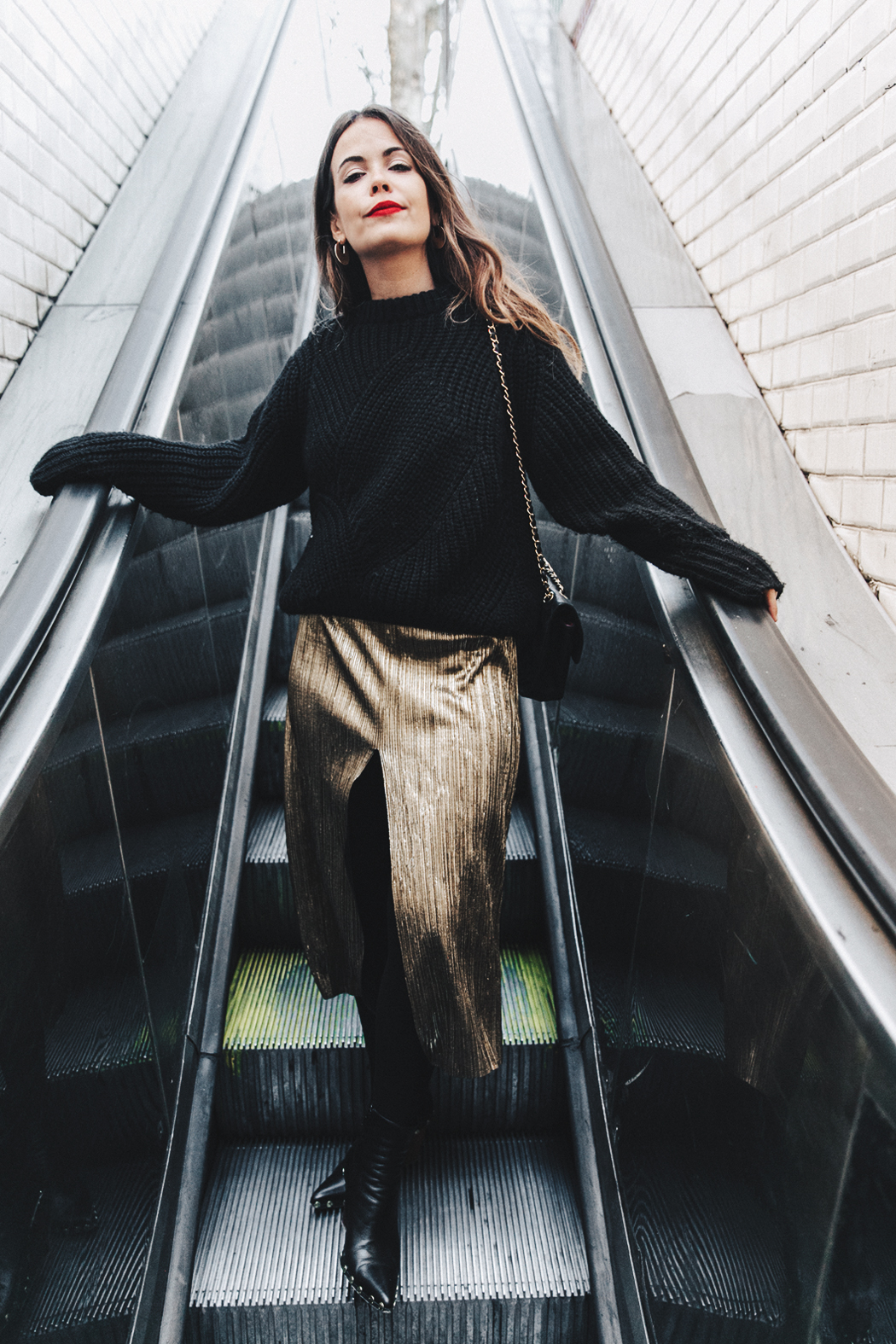 Metallic_Dress-Gold_Skirt-Pleated-Celine_Boots-Outfit-Paris-PFW-Street_Style-36