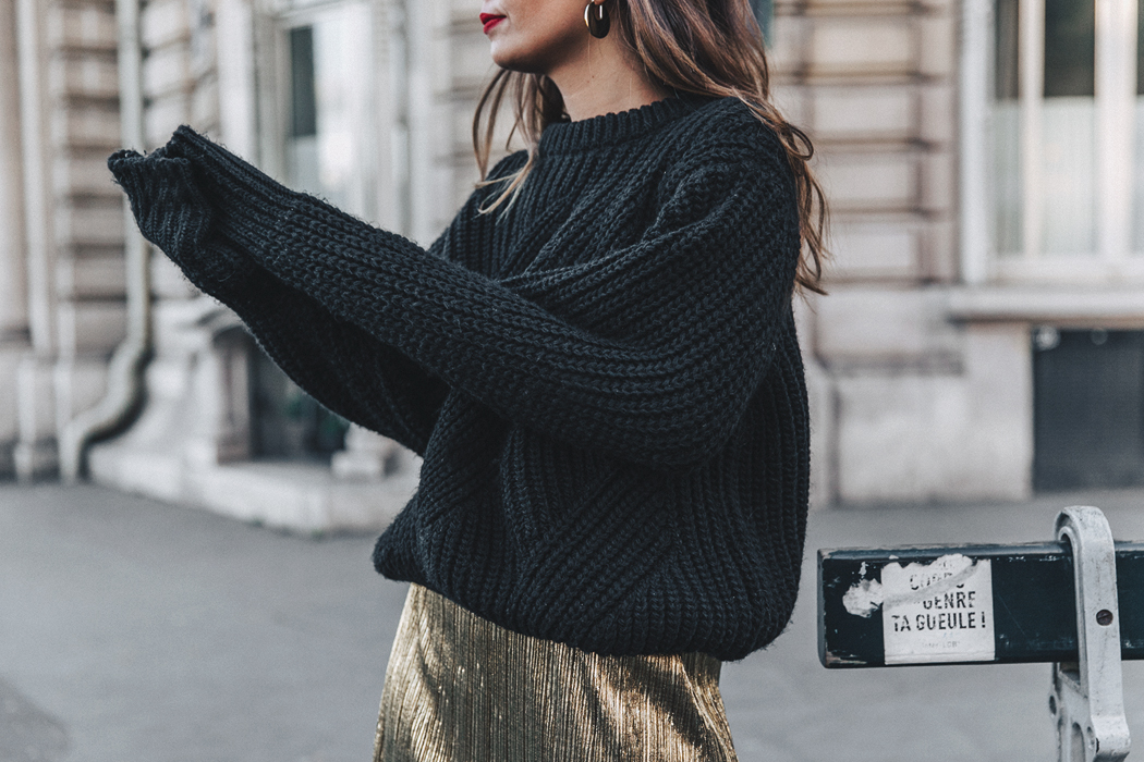 Metallic_Dress-Gold_Skirt-Pleated-Celine_Boots-Outfit-Paris-PFW-Street_Style-59