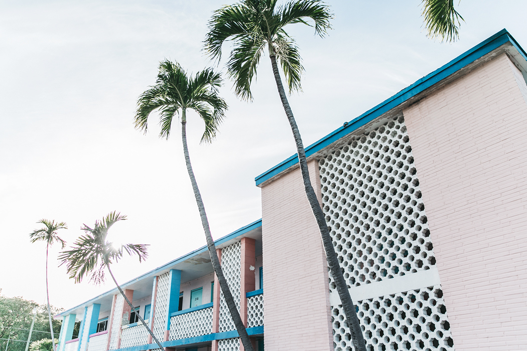 Miami-Striped_Top-Striped_Skirt-Chanel_SlingBack_Shoes-Outfit-Celine_Sunglasses-Isla_Morada-Street_Style-104