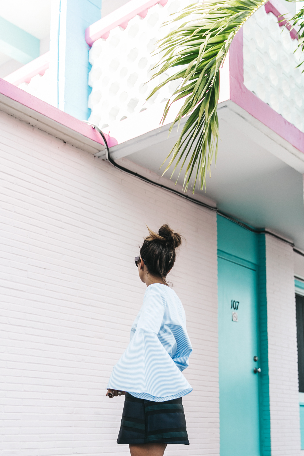 Miami-Striped_Top-Striped_Skirt-Chanel_SlingBack_Shoes-Outfit-Celine_Sunglasses-Isla_Morada-Street_Style-62