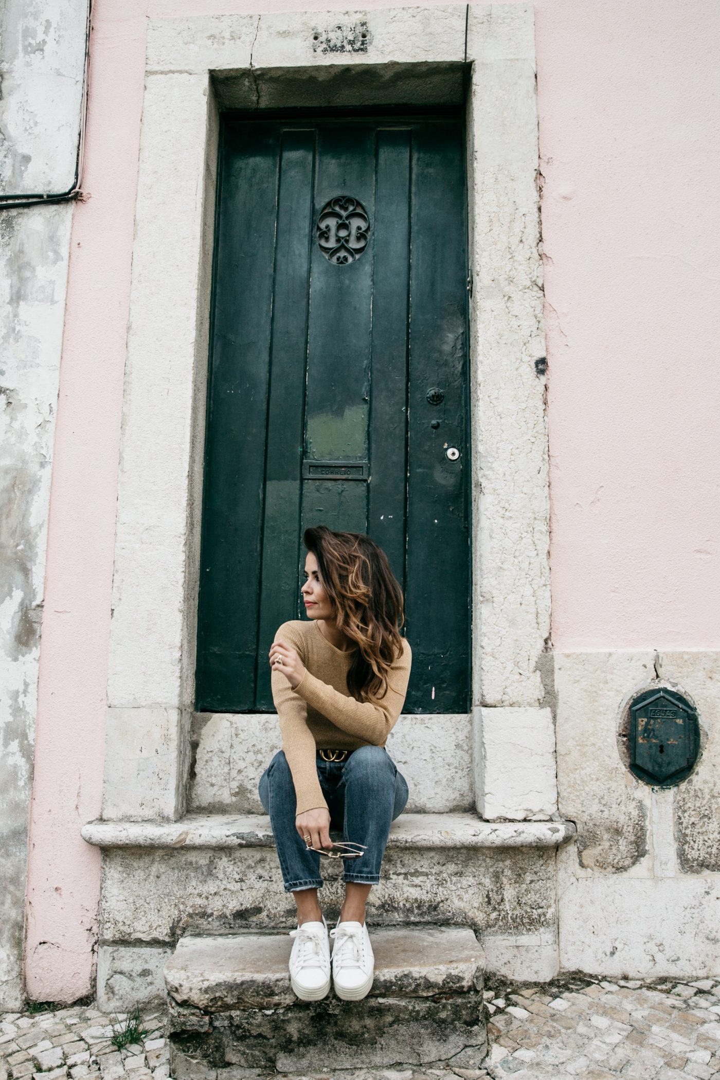 Metallic_Sweater-Cameo_The_Label-Melie-Lisboa-Denim-Topshop-Gucci_Belt-Saint_Laurent_Sneakers-Outfit-Street_Style-57