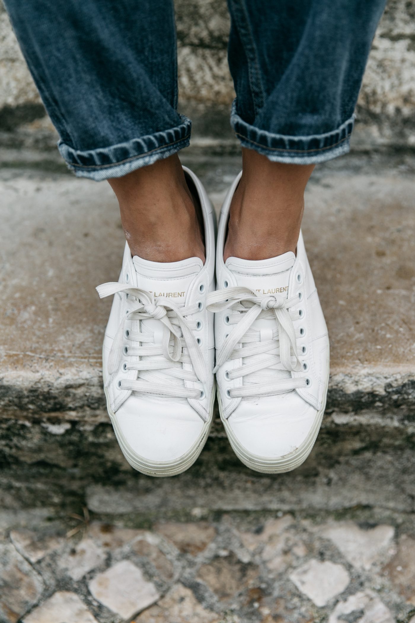 Metallic_Sweater-Cameo_The_Label-Melie-Lisboa-Denim-Topshop-Gucci_Belt-Saint_Laurent_Sneakers-Outfit-Street_Style-62