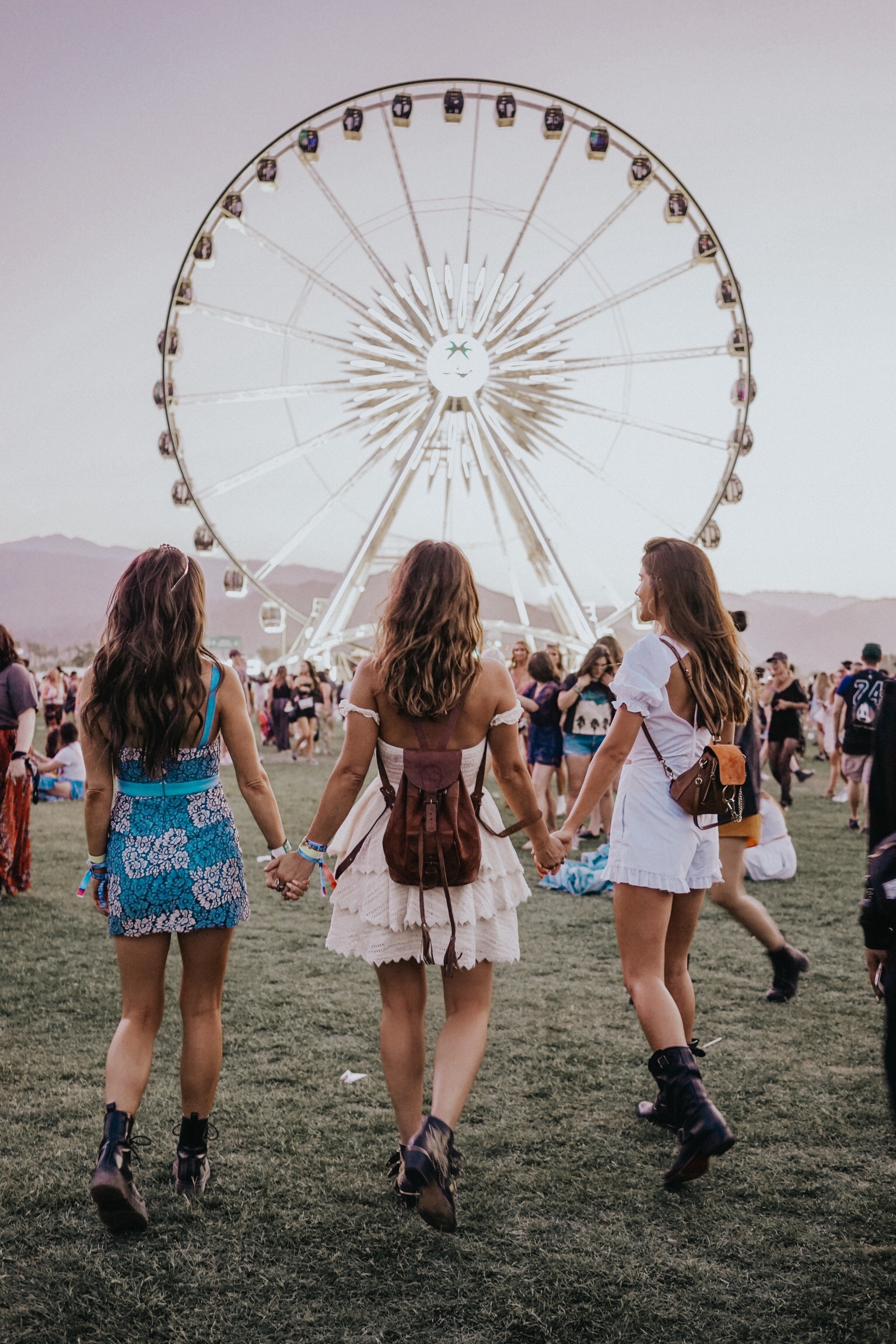 Sara of Collage Vintage at Coachella 2018